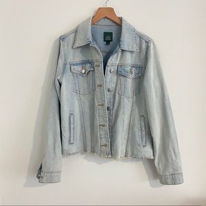 Wild Fable light wash denim jacket